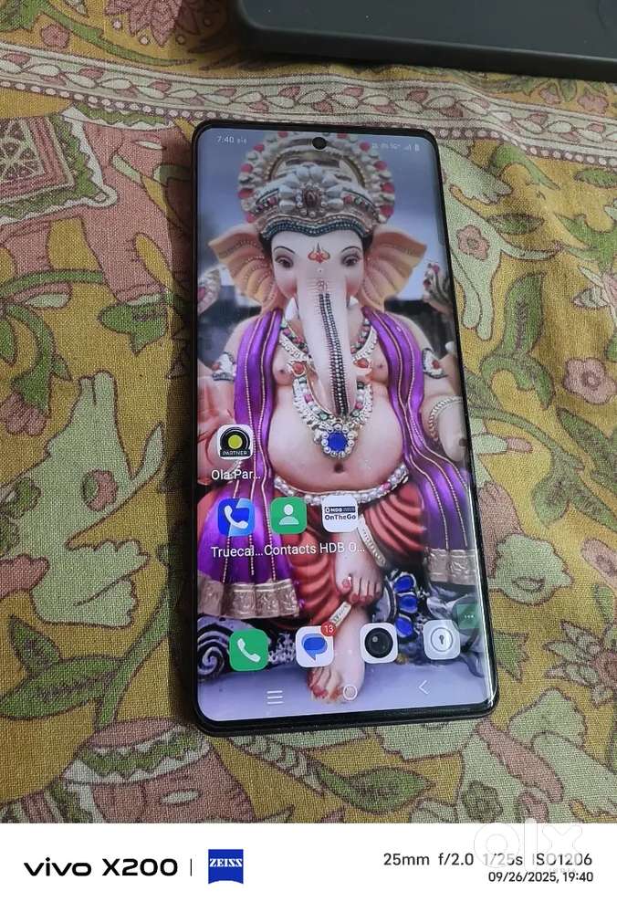 Vivo v40 selling
