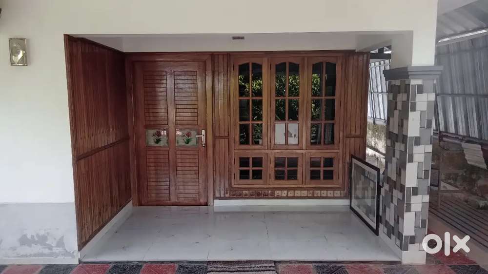 2BHK SemiFurnished Independent House for Rent, Puliyarakkonam, Rs10000