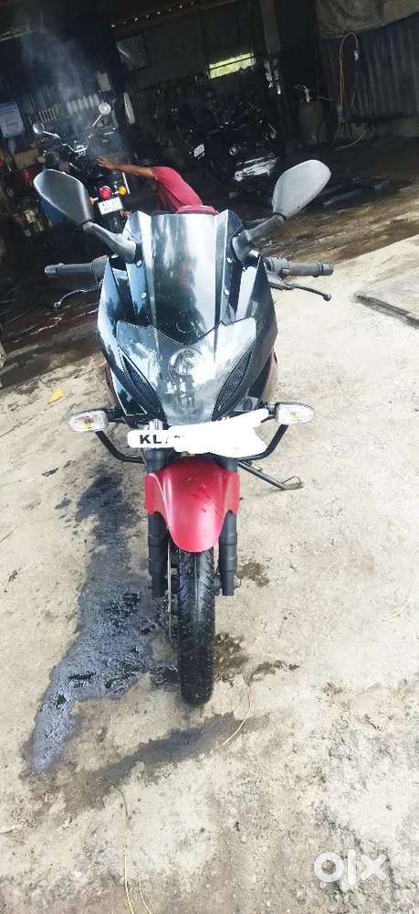 Pulsur 220  2017.single owner.new insurance.good tyre.smooth engine