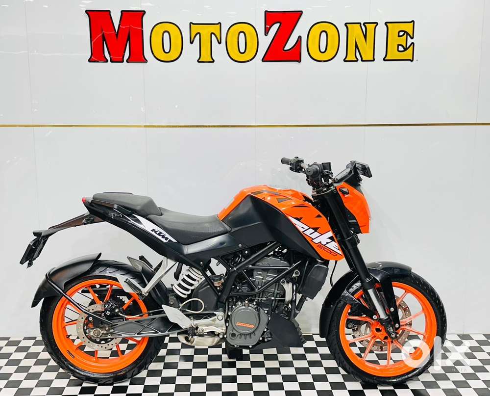 KTM Duke 200 Dual disc abs