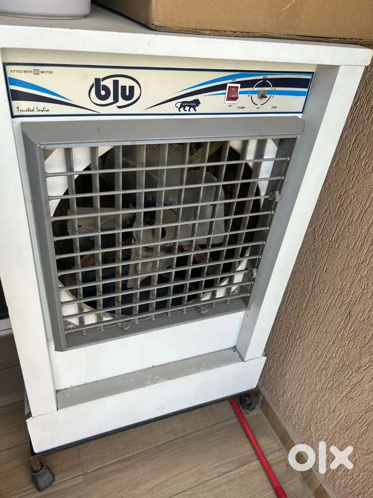 Cooler in excellent condition with crompton exhaust motor with stand