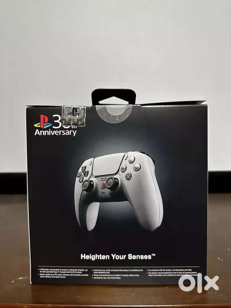 PS5 30th Anniversary Limited Edition DualSense Disc Edition Bundle