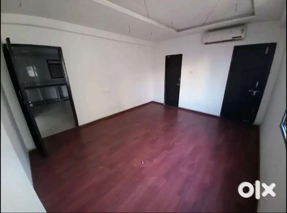 2/3/4 BHK FLAT FOR SELL IN WELL MAINTAINED SOCIETY