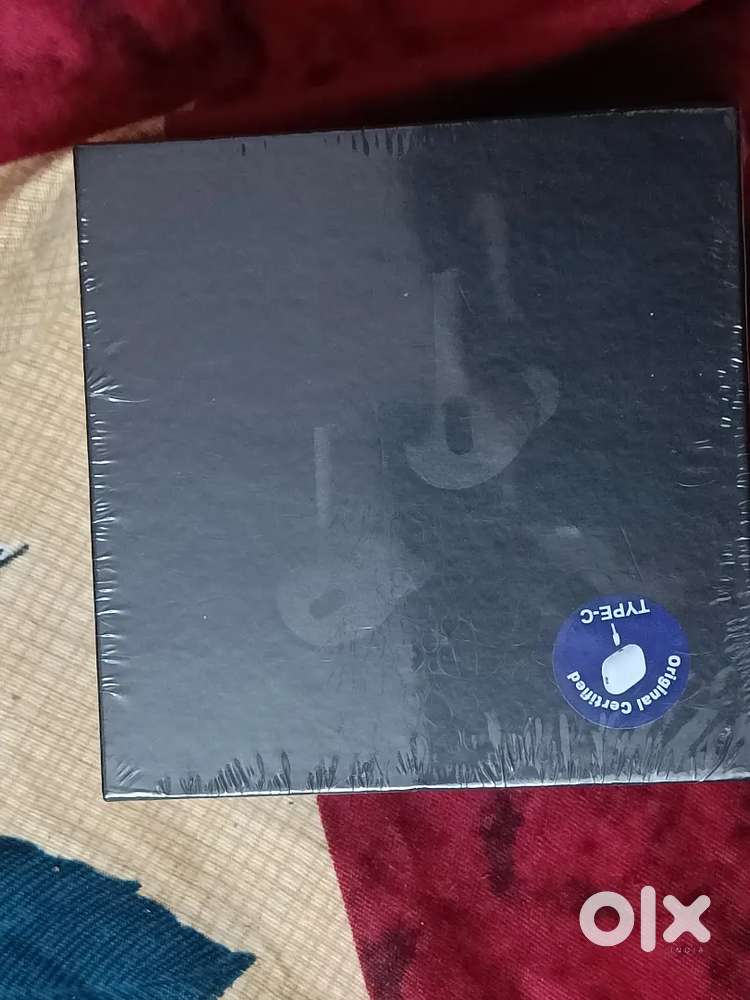 Apple Ear pods newly with seal