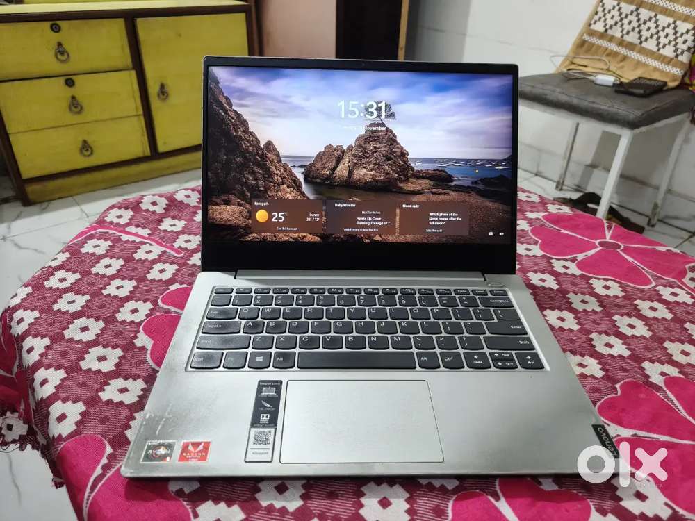 Lenovo IdeaPad s340 AMD Ryzen 5 12GB RAM 2GB GRAPHICS 256GBSSD 1TB HDD