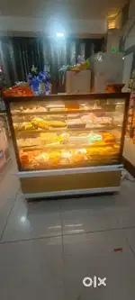Display cool candy 4.5feet very good condition