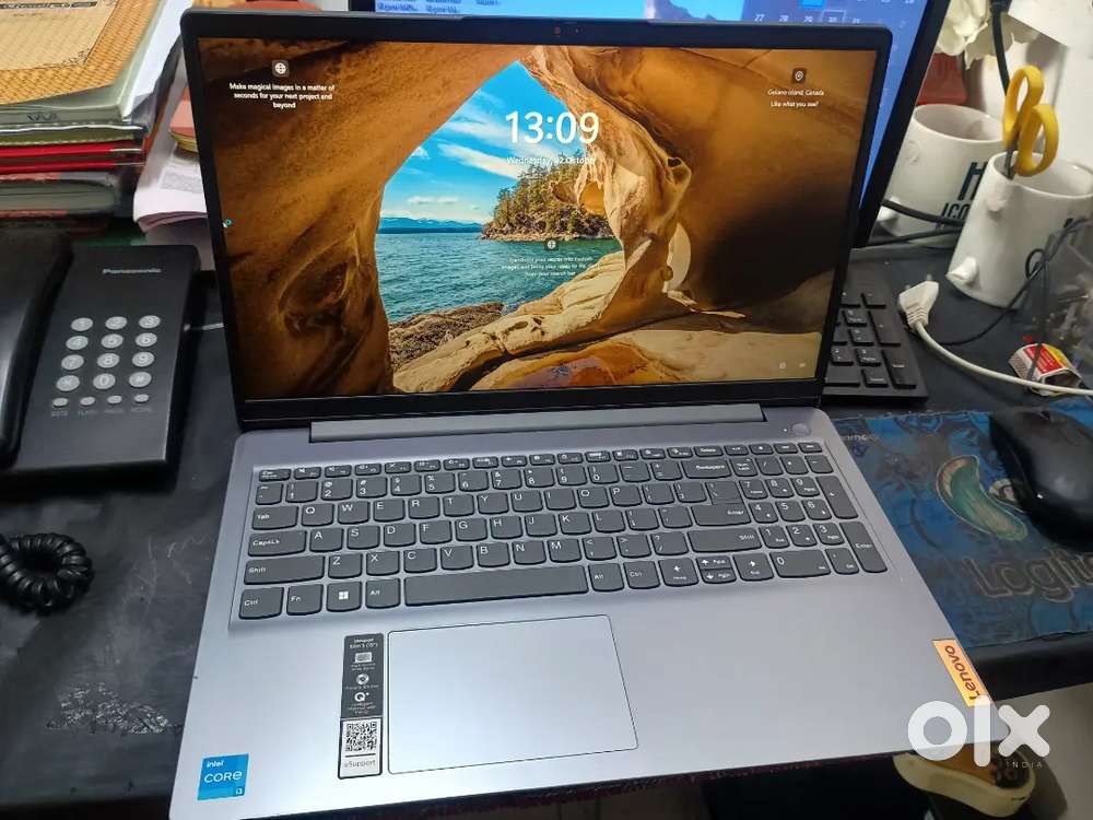 Lenova idea pad slim 3 12th Gen 1215U( 8 GB / 512GB) SSD/Windows
