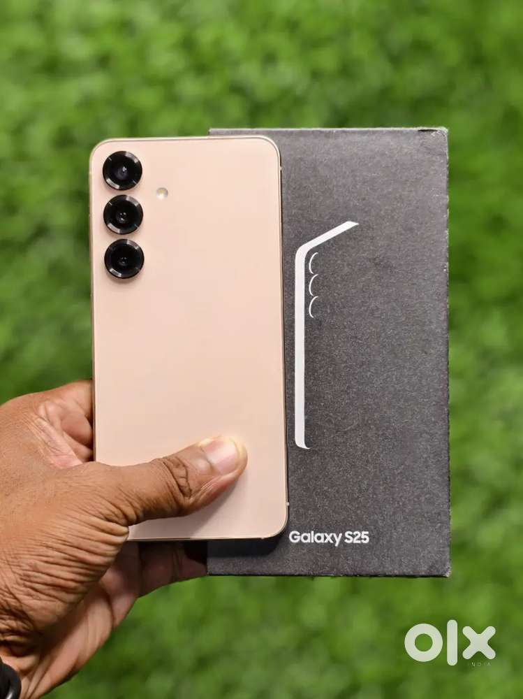 S25 512 10days old sale or exchange. Check pics. Place Pala, kottayam