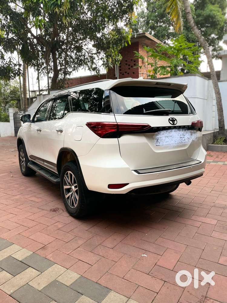 Toyota Fortuner 2016 Diesel 148500 Km Driven