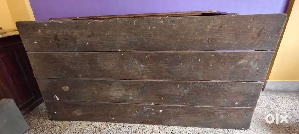 Sal Wooden Bed
