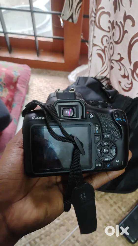 Canon 1500D