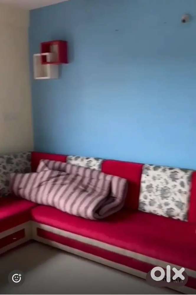 Bhagvan nagar dwarkapuri 2 bhk flat same furnish only family