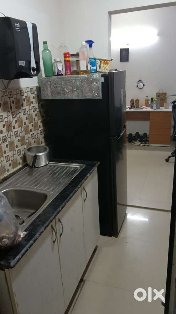 Sharing room in 2bhk fully furnished