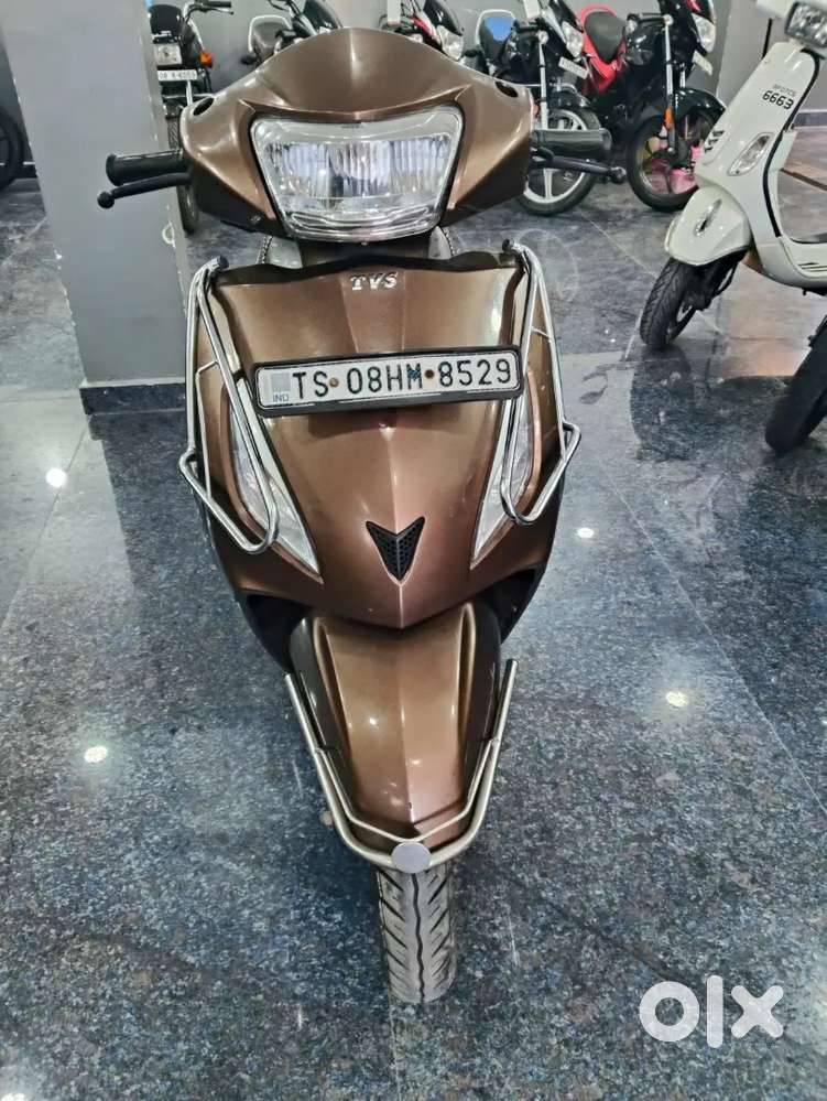 Tvs Jupiter 2012 model brown color in exellent condition