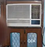 Hitachi 1T window AC with  in excellent running condition