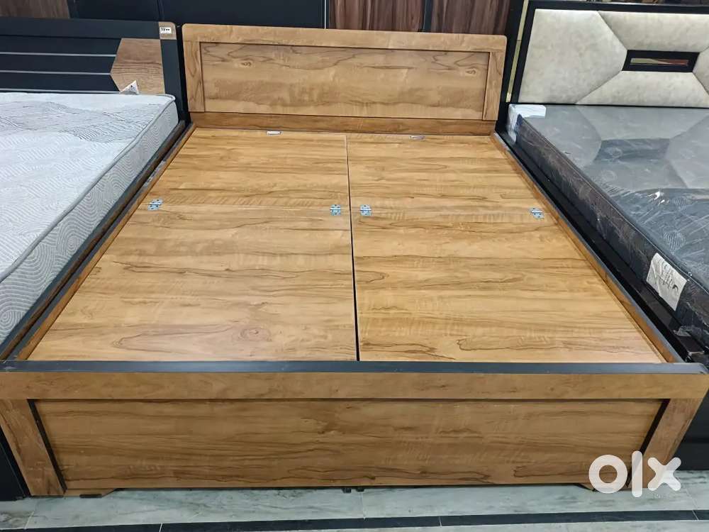 Furnichure showroom in job