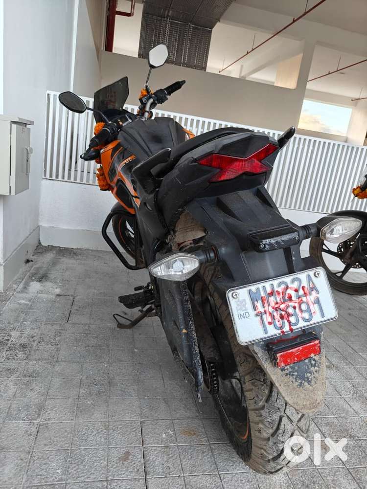 New Battery, One hand use , Recently Sevice , Just take and Drive