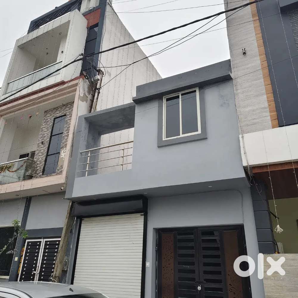 FOR SELL 900 SQ..FEET SINGLE STORY GARDEN FACE