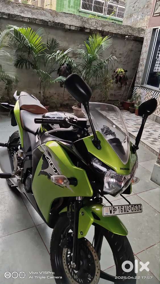 Super mint showroom  condition, all papers are ok