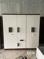 BRAND NEW FACTORY MADE 5 DOORS WARDROBE