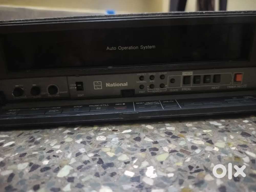 National video cassette recorder For ANTIQUE COLLECTION NOT WORKING