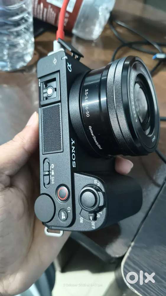 sony zv e10 mark ii, just 5days old with 16-50mm kit lens