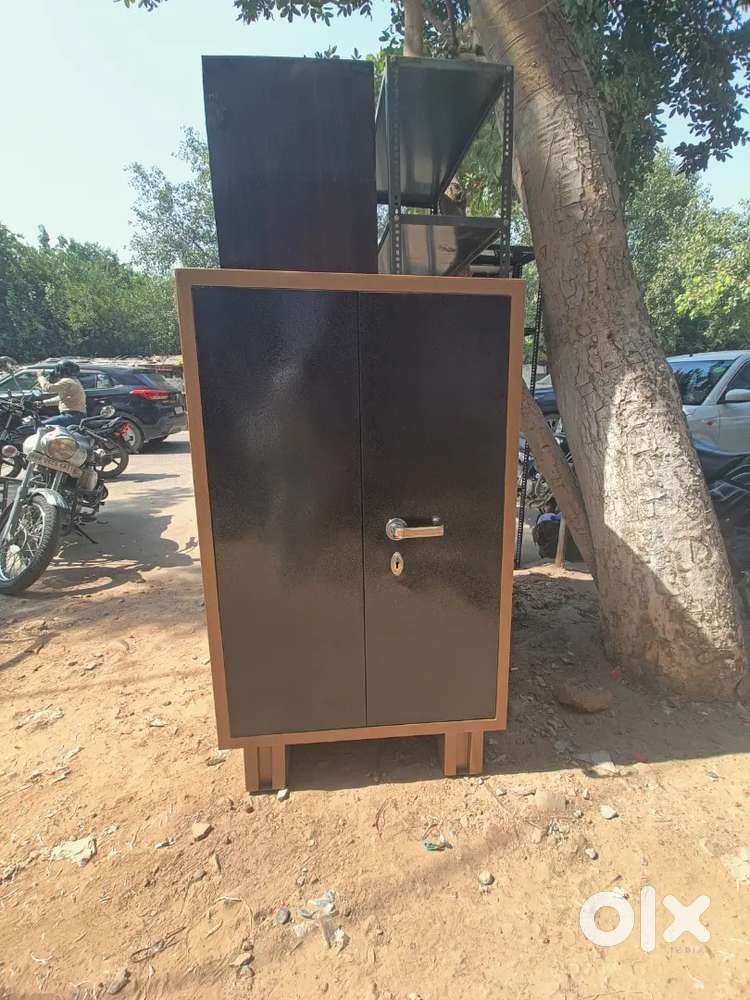 #New brand iron steel almirah 4 ft #sector 6 Gurgaon