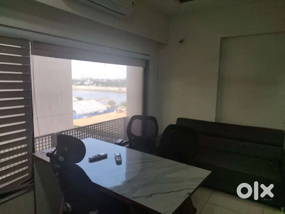 720 SQ FT FULLY FURNISHED OFFICE AVAILABLE FOR RENT IN ASHRAM ROAD.