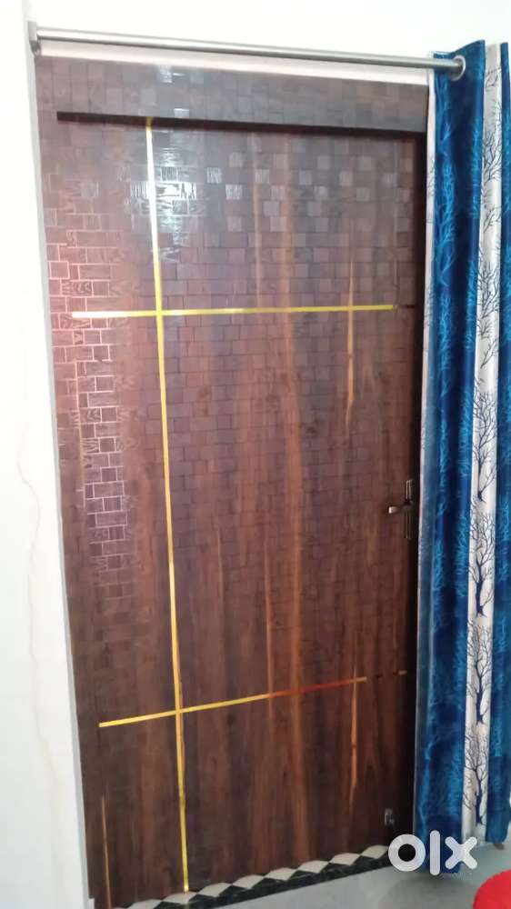 Faimly ke liye hai husband wife English toilet hai