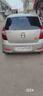 Hyundai i10 2012 CNG & Hybrids 111000 Km Driven