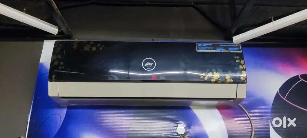 Voltas 1 ton Good working