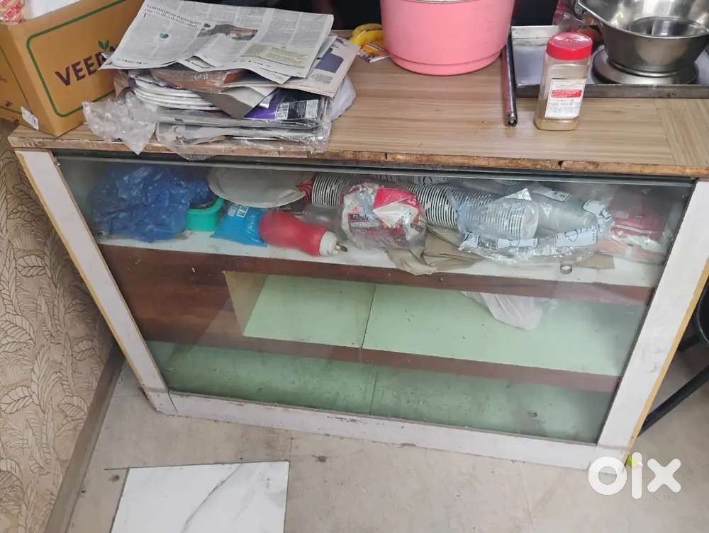Display desk