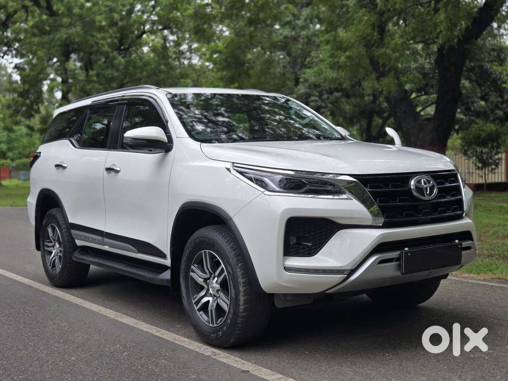 Toyota Fortuner [2021-ongoing] 2.8 2WD Diesel AT, 2023, Diesel