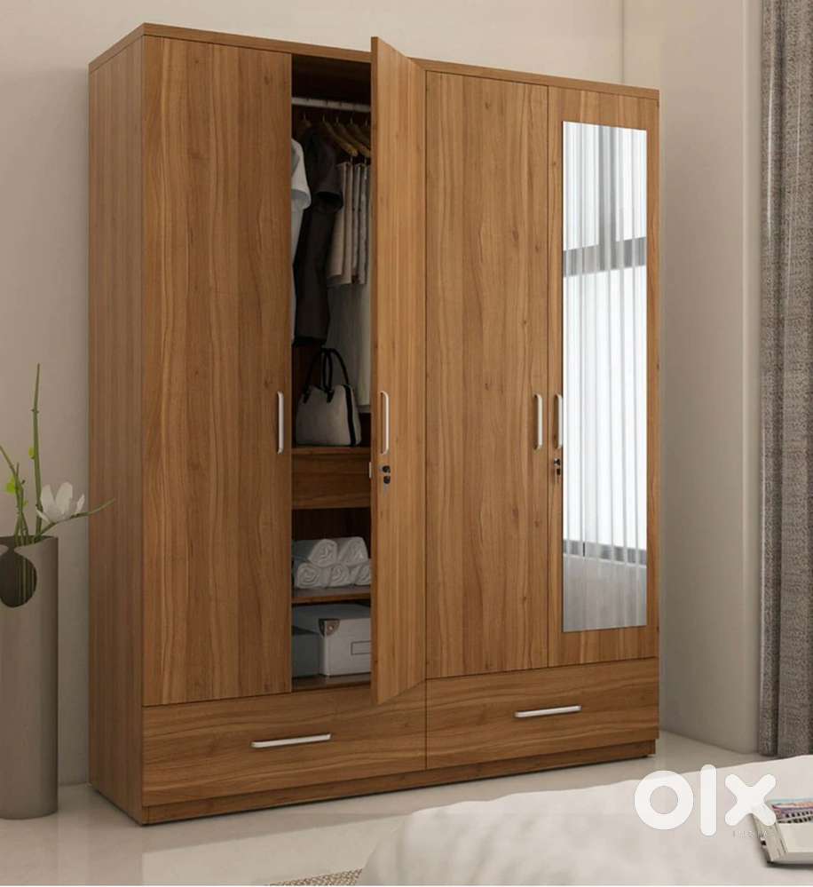 Wardrobe 4 Door with mirror