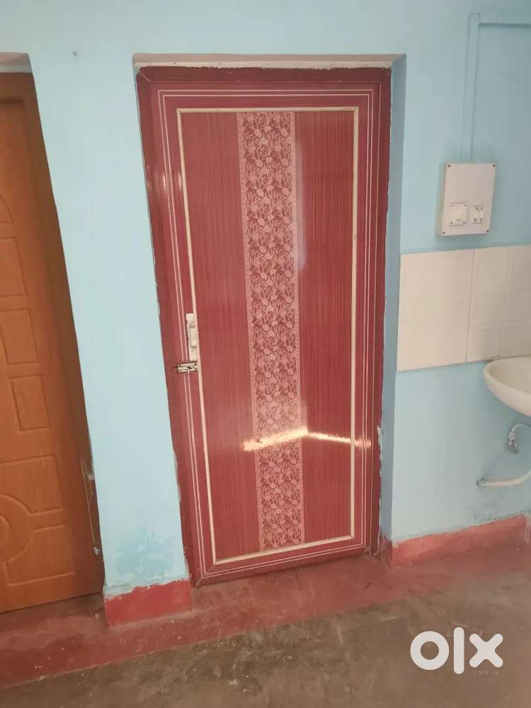 2 rooms, kitchen and bathroom are well equipped with tiles and marble