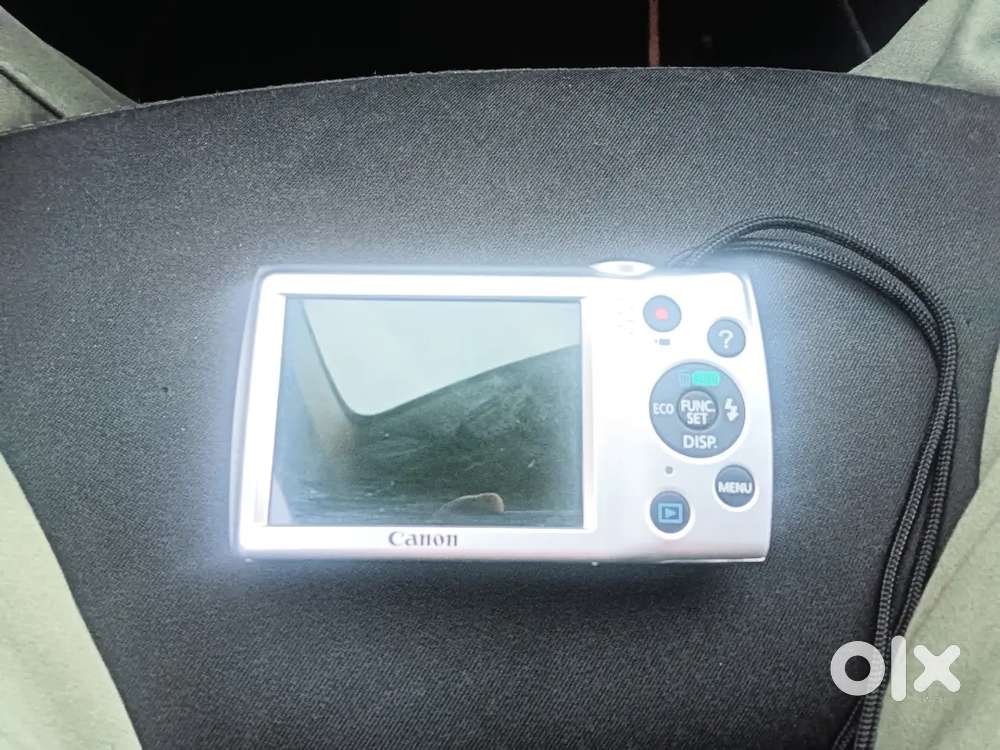 Canon A2400 power shot camera sell!