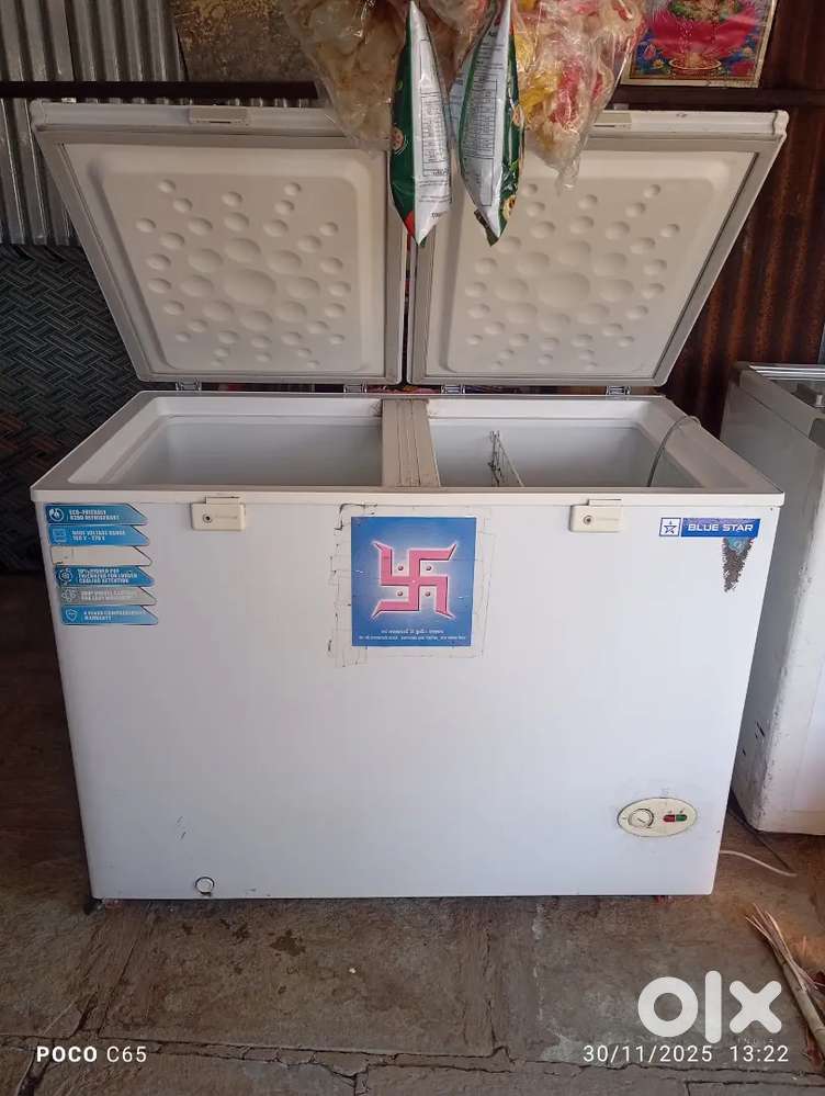 Blue star deep fridge 400 Ltr One years old