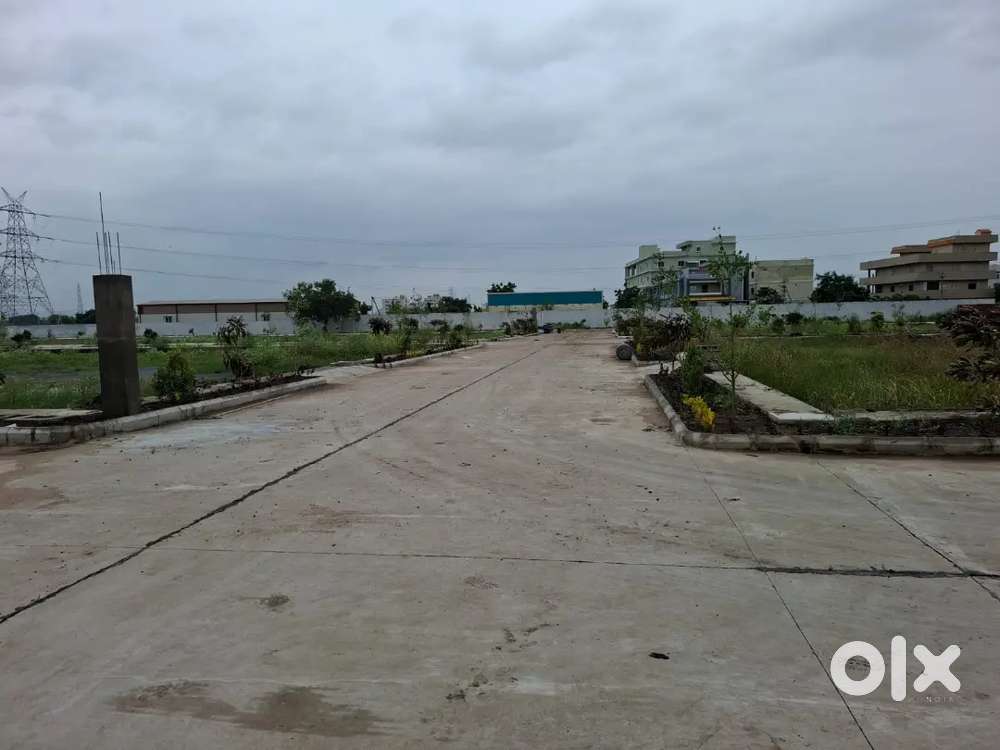 రాజధానికి మరోపక్క, VJA-HYD హైవే నుండి 200 మీటర్లలో CRDA ఓపెన్ ప్లాట్స్