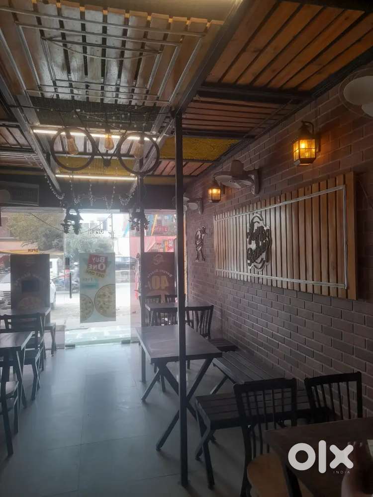 Job in ROMS PIZZA LONI 2 no bus stand