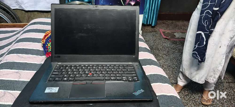 Laptop ThinkPad lenovo i7 8gen 16gb RAM 256 SSD