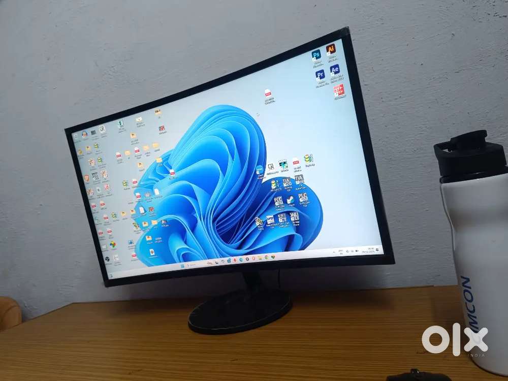 Samsung 27 Inch Curved Monitor – Full HD, 75Hz – Brand New Condition