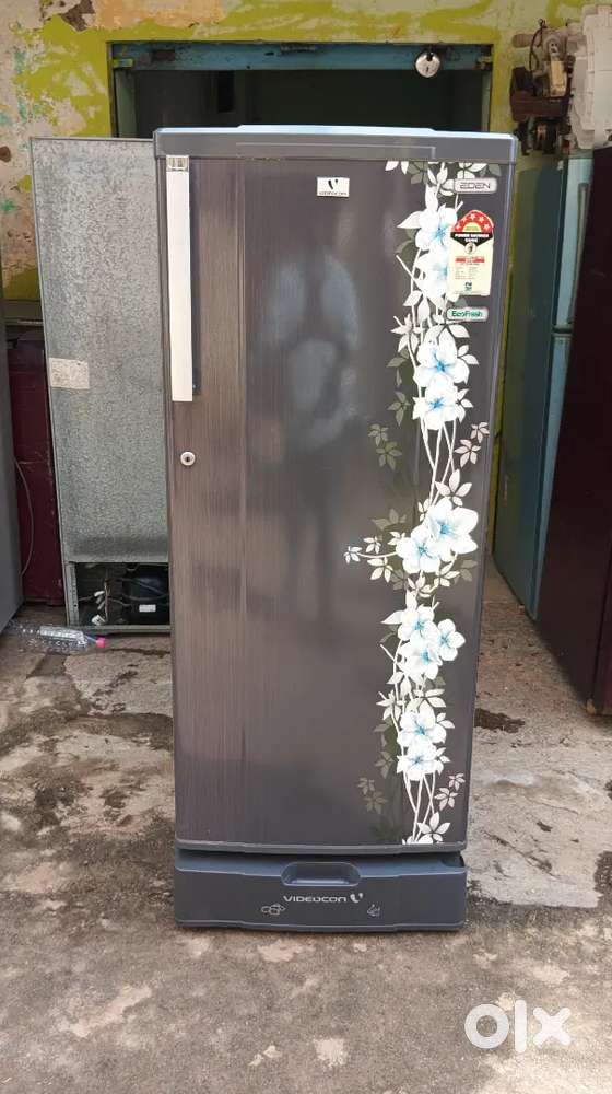 Videocon single  door good condition available