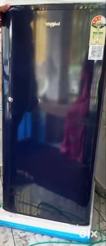 Brand New whirlpool Fridge (205 WDE CLS 3S -Z-FIN)