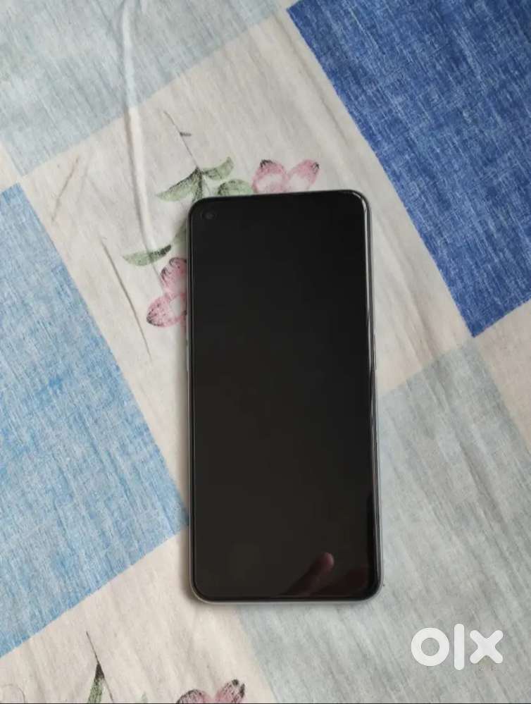 Realme 6 display change hai