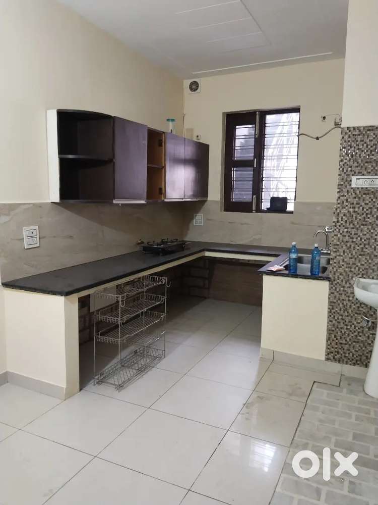 2bhk ground floor porshan Available For Rent