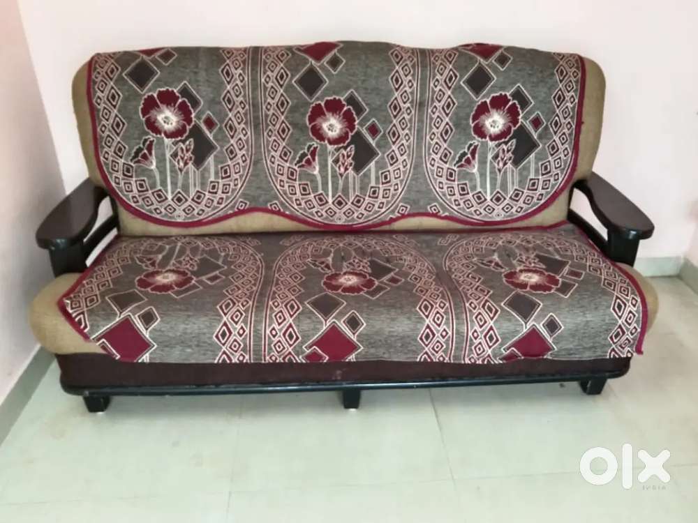 Sofa selling