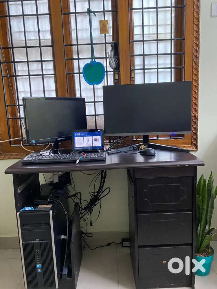Computer table - moving out sale