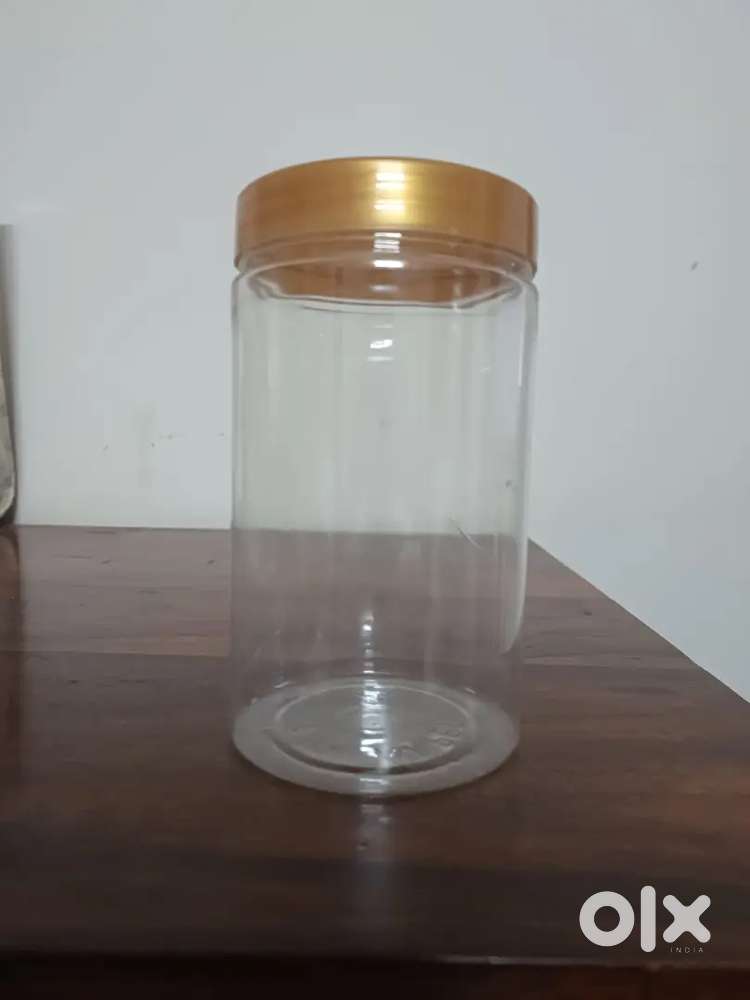 500 Pet Jars + Golden cap. 8 Rs per set