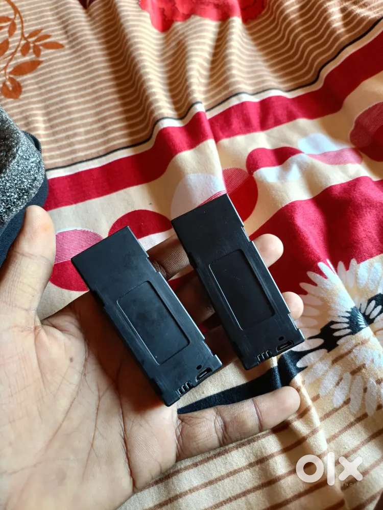 E88 pro drone dual cameraHD 2 batteries, remote & box great condition