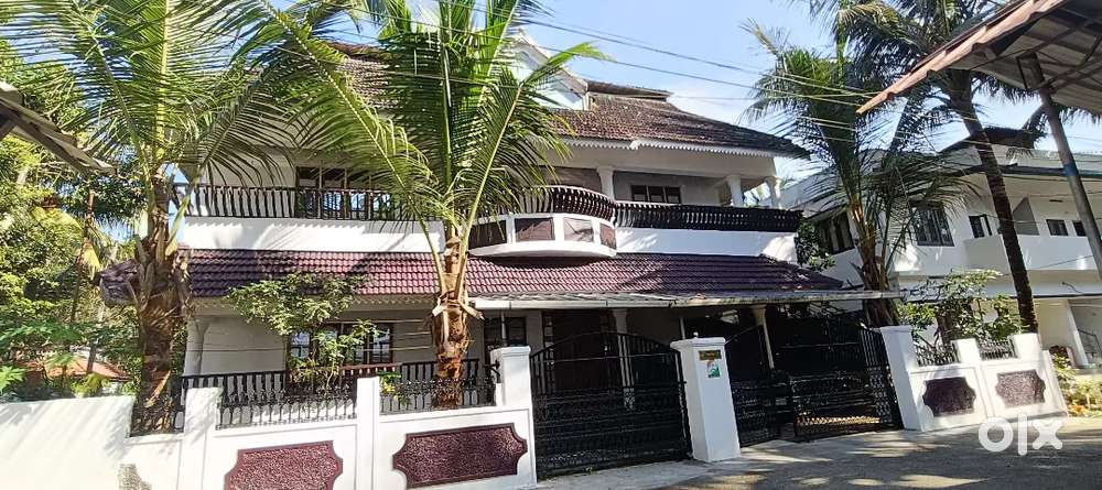 5 BHK House for sale near Kurishumoodu -Changanachery
